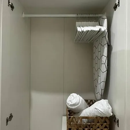 Apartamento 1 Cozy Bedroom In Center Jerez *