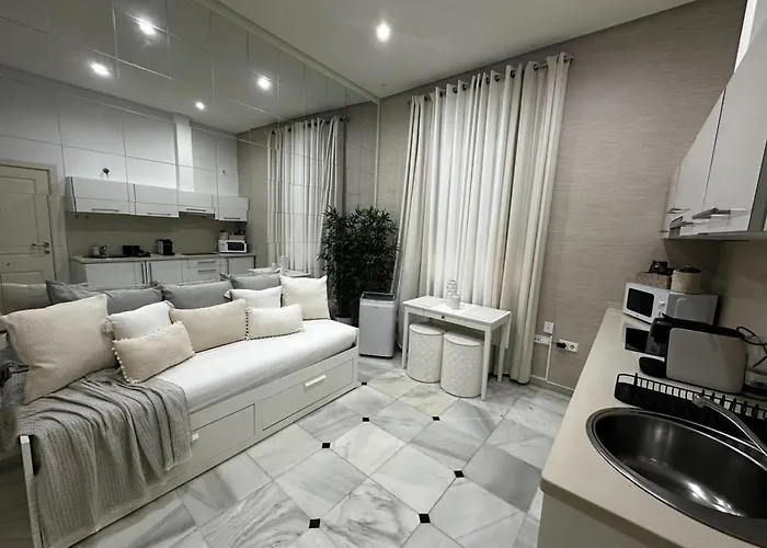 1 Cozy Bedroom In Center Jerez *